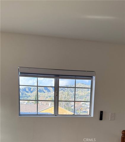 2037 N Brighton, Burbank, CA 91504