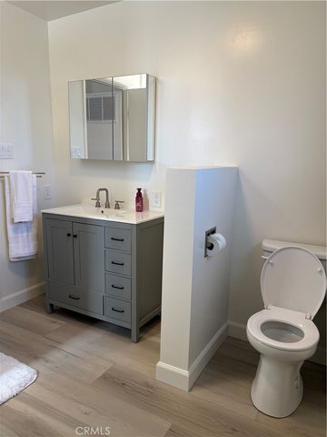 2037 N Brighton, Burbank, CA 91504