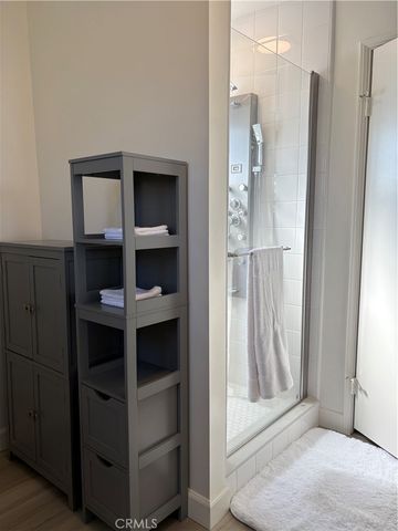 2037 N Brighton, Burbank, CA 91504