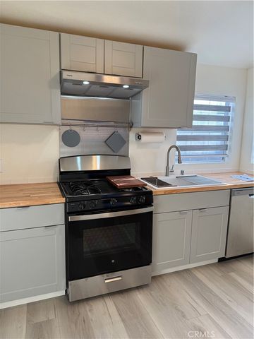 2037 N Brighton, Burbank, CA 91504