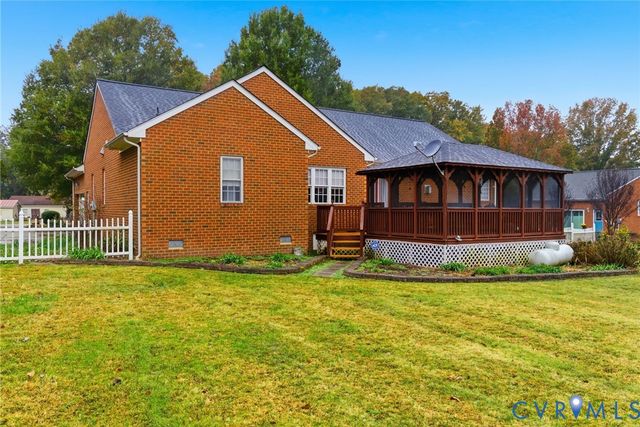 8420 Lee Davis Rd, Mechanicsville, VA 23116