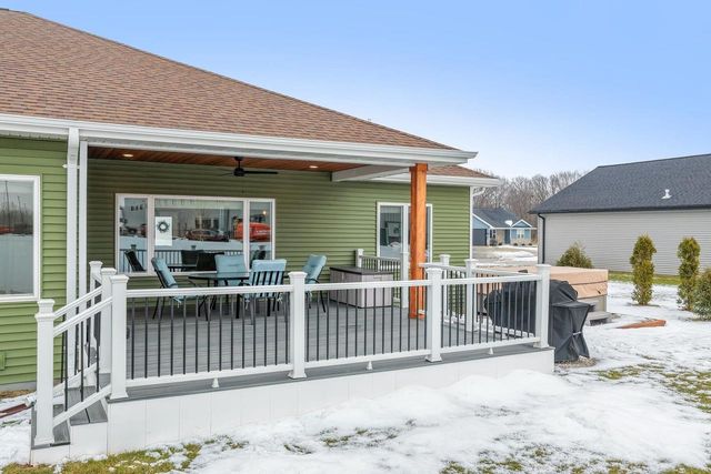 1667 TORCHWOOD TRAIL, De Pere, WI 54115