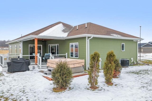 1667 TORCHWOOD TRAIL, De Pere, WI 54115