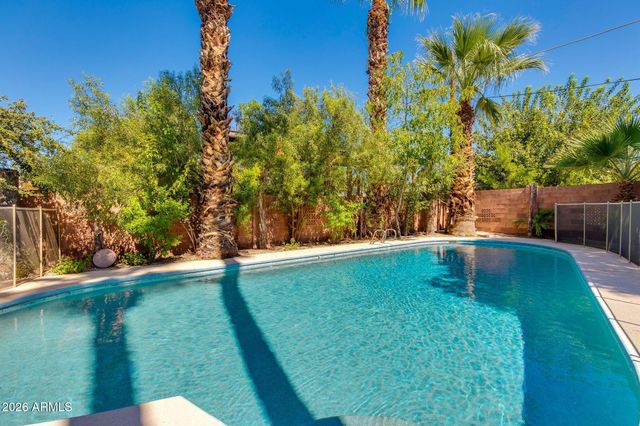 6137 N 16TH Drive, Phoenix, AZ 85015