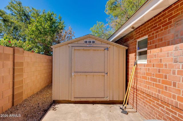 6137 N 16TH Drive, Phoenix, AZ 85015