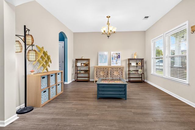 8007 Seastar Lane, Hanahan, SC 29410