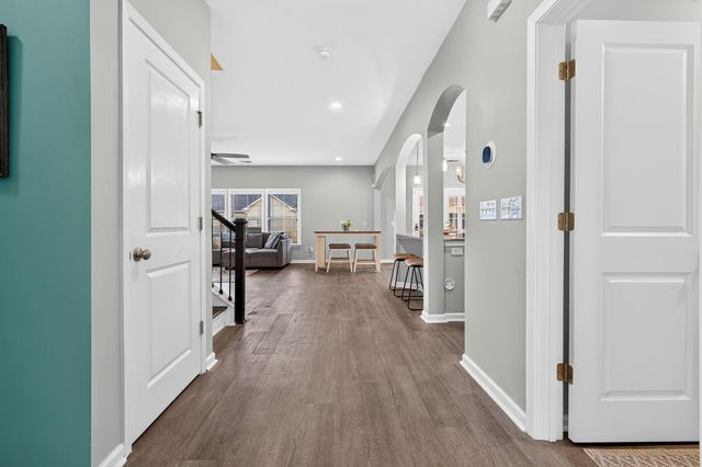 8007 Seastar Lane, Hanahan, SC 29410