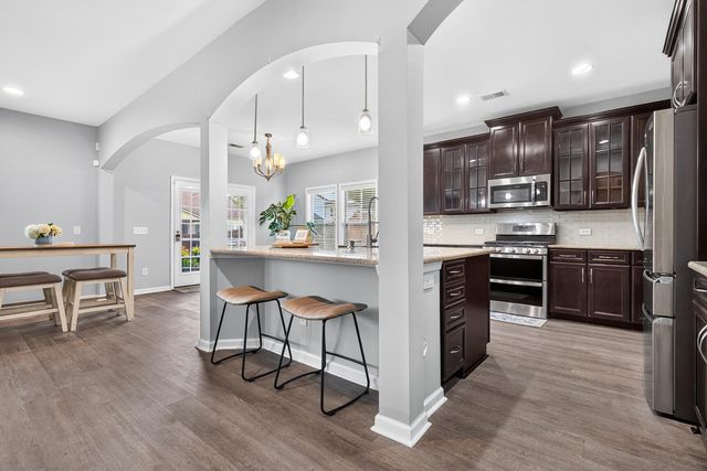 8007 Seastar Lane, Hanahan, SC 29410