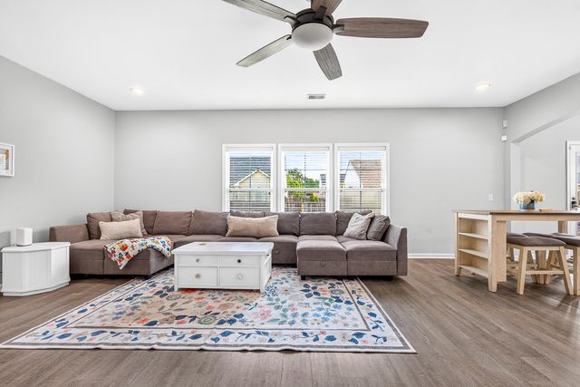 8007 Seastar Lane, Hanahan, SC 29410