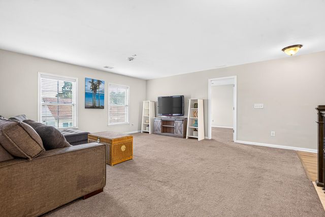 8007 Seastar Lane, Hanahan, SC 29410
