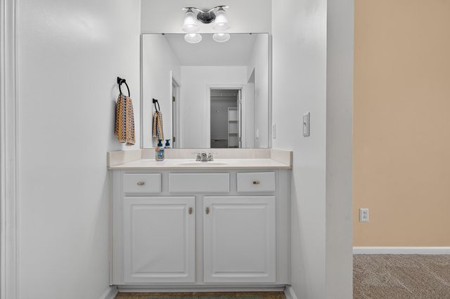 8007 Seastar Lane, Hanahan, SC 29410