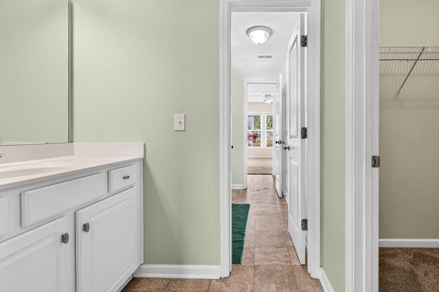 8007 Seastar Lane, Hanahan, SC 29410