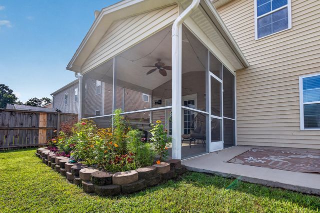 8007 Seastar Lane, Hanahan, SC 29410
