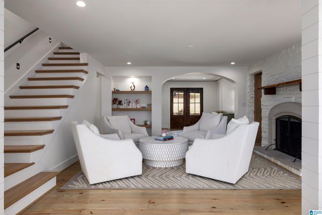 2600 ALTADENA ROAD, Vestavia Hills, AL 35243