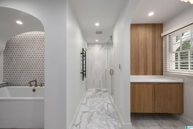 2600 ALTADENA ROAD, Vestavia Hills, AL 35243