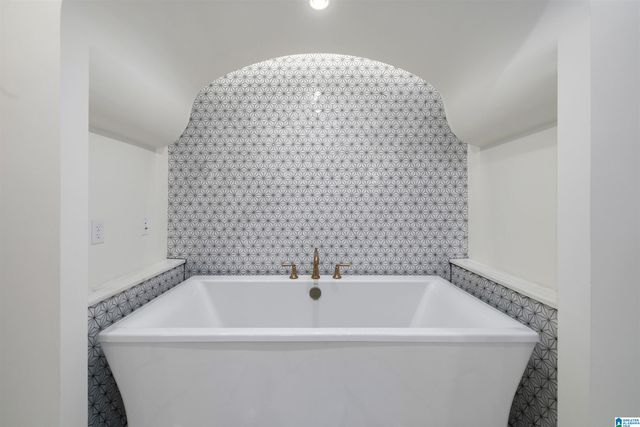 2600 ALTADENA ROAD, Vestavia Hills, AL 35243