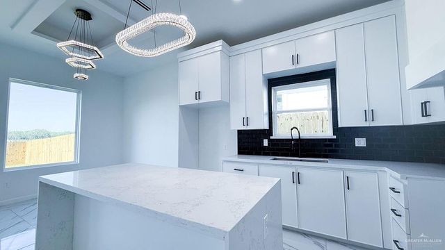 2319 E Tamarindo Street, Hidalgo, TX 78557