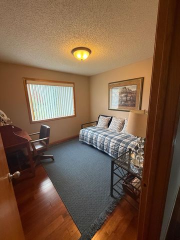 1093 Pinehurst Lane, Jordan, MN 55352