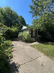 3721 Beecher Road, Flint, MI 48503