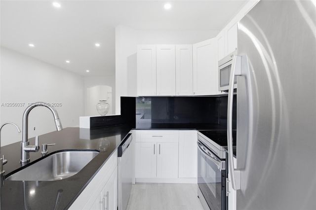 10863 NW 83rd 2 2, Doral, FL 33178