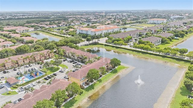 10863 NW 83rd 2 2, Doral, FL 33178