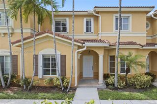 10863 NW 83rd 2 2, Doral, FL 33178