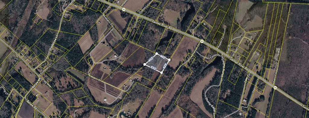 Image 6 of property listing at 600 Mcmakin Drive, Saint Stephen, SC 29479