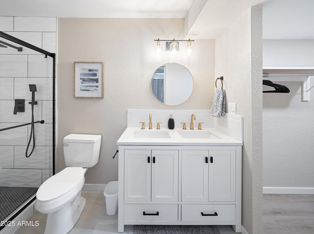 8731 E COLUMBUS Avenue, Scottsdale, AZ 85251