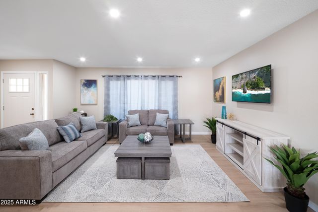 8731 E COLUMBUS Avenue, Scottsdale, AZ 85251