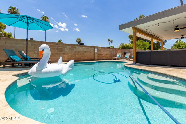 8731 E COLUMBUS Avenue, Scottsdale, AZ 85251