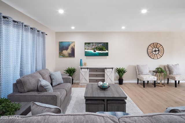 8731 E COLUMBUS Avenue, Scottsdale, AZ 85251