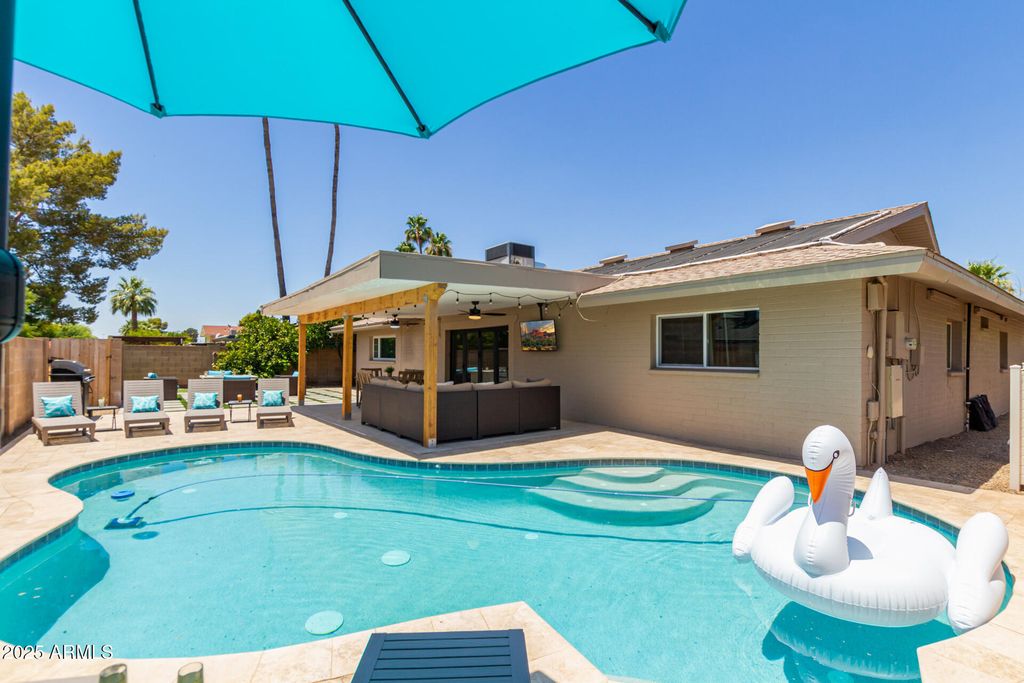 8731 E COLUMBUS Avenue, Scottsdale, AZ 85251