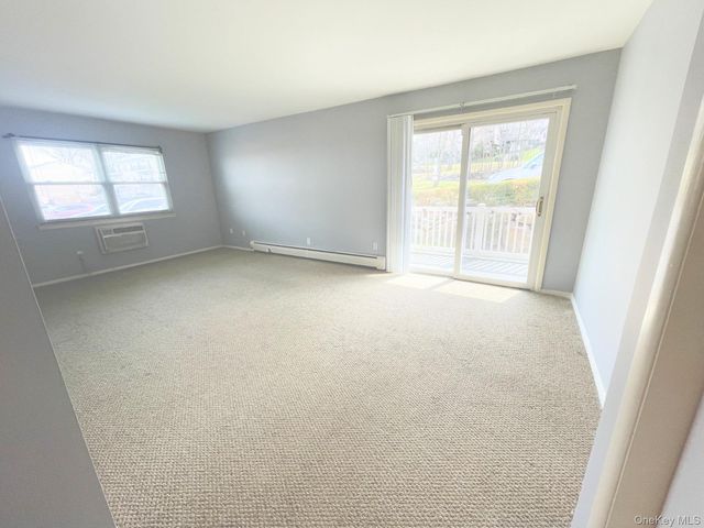 220 Parkside Drive 220, Suffern, NY 10901