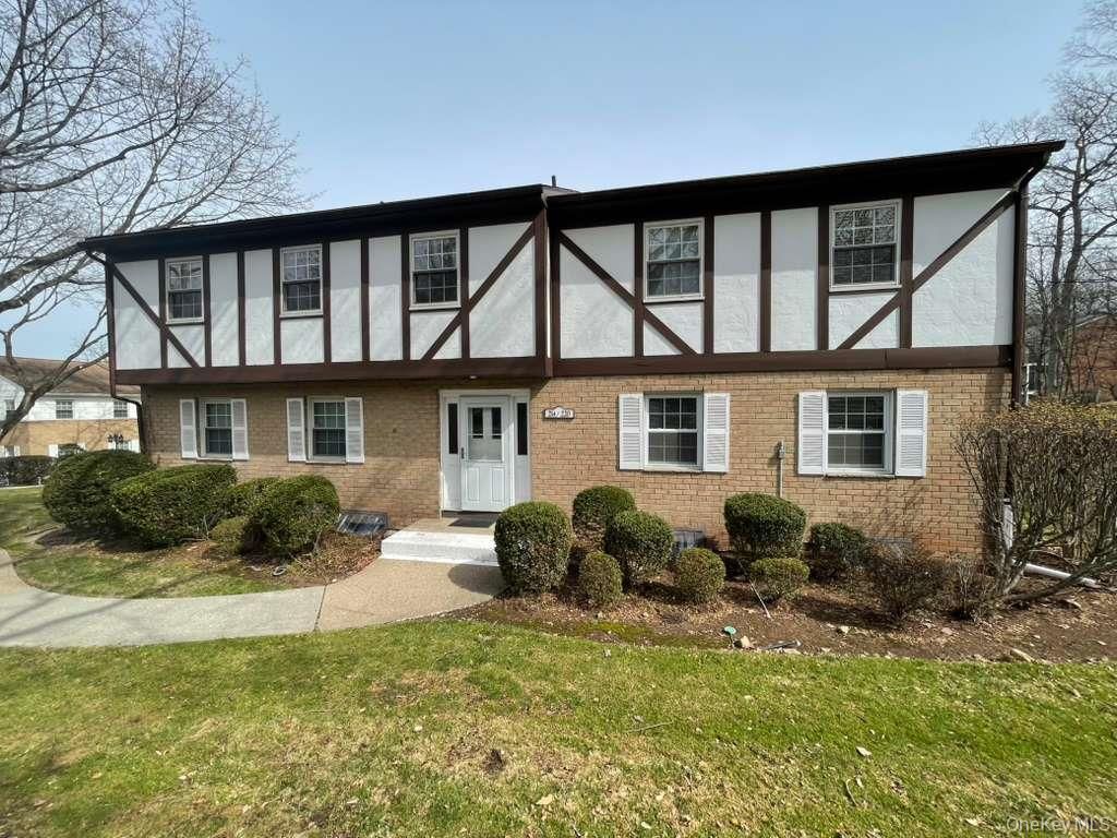 220 Parkside Drive 220, Suffern, NY 10901