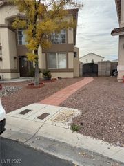 359 Pure April Avenue, Las Vegas, NV 89183