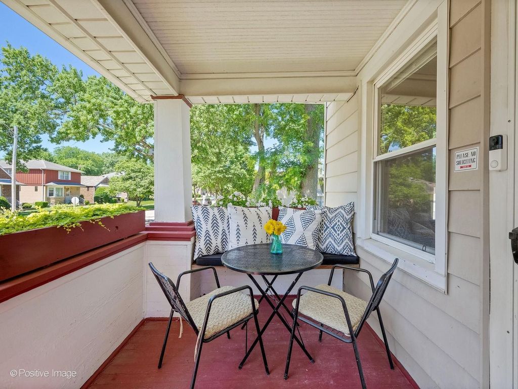 8944 Southview Avenue, Brookfield, IL 60513 — photo 2