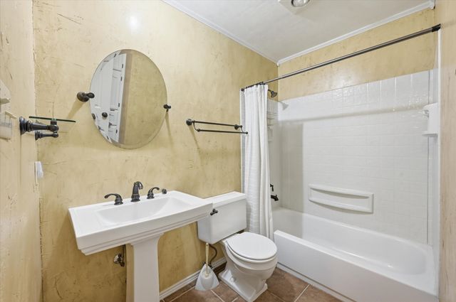 4900 Sagebrush Court, Arlington, TX 76017