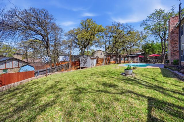 4900 Sagebrush Court, Arlington, TX 76017