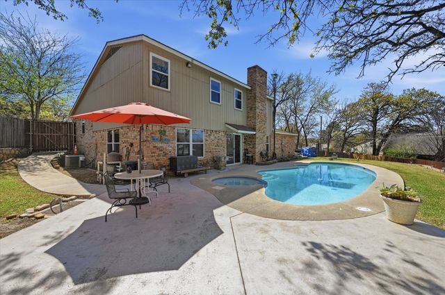 4900 Sagebrush Court, Arlington, TX 76017