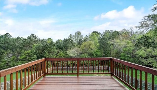 232 Cambridge Drive, Loganville, GA 30052