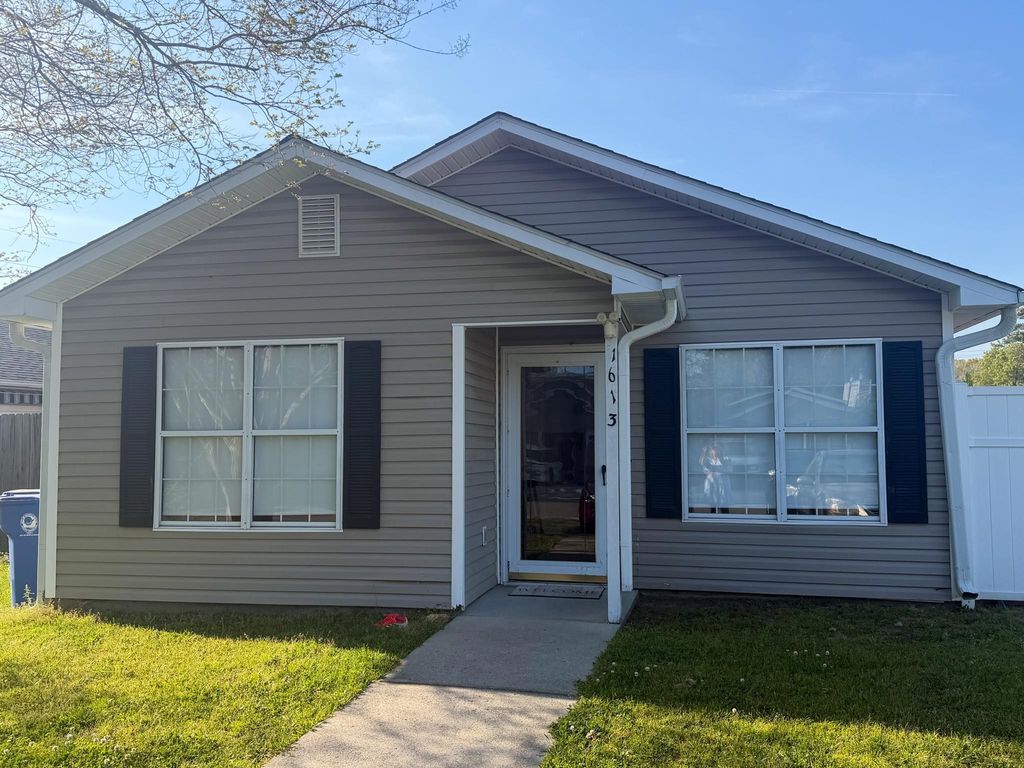 1613 Stuart Square Circle, Myrtle Beach, SC 29577