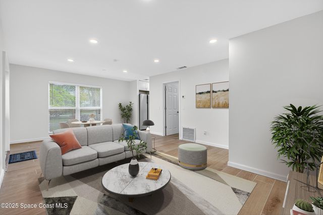 668 John Hancock Lane, Melbourne, FL 32904