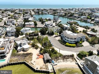 8202 BAY TER, Harvey Cedars, NJ 08008