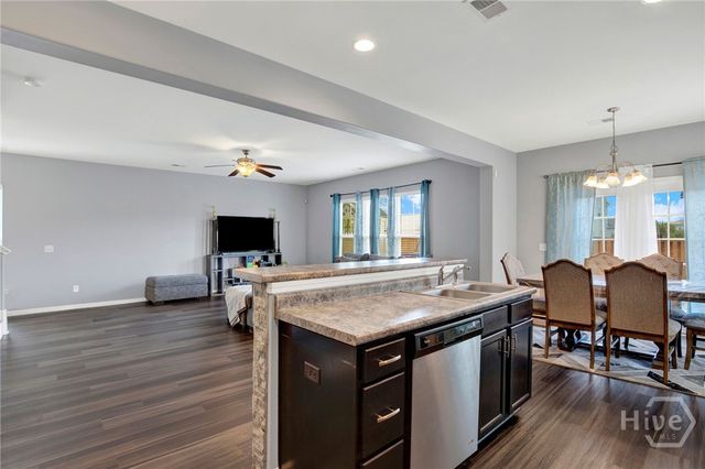 86 Crystal Lake Drive, Savannah, GA 31407