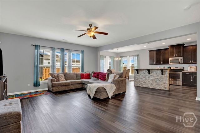 86 Crystal Lake Drive, Savannah, GA 31407