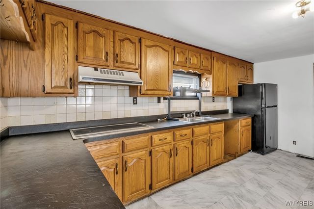 2736 Main Street, Newfane, NY 14108