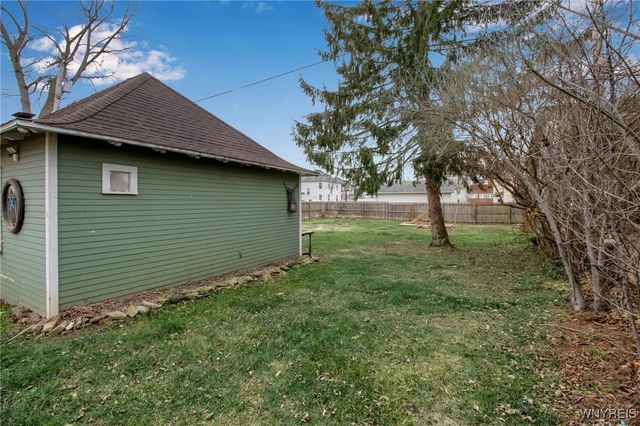 2736 Main Street, Newfane, NY 14108