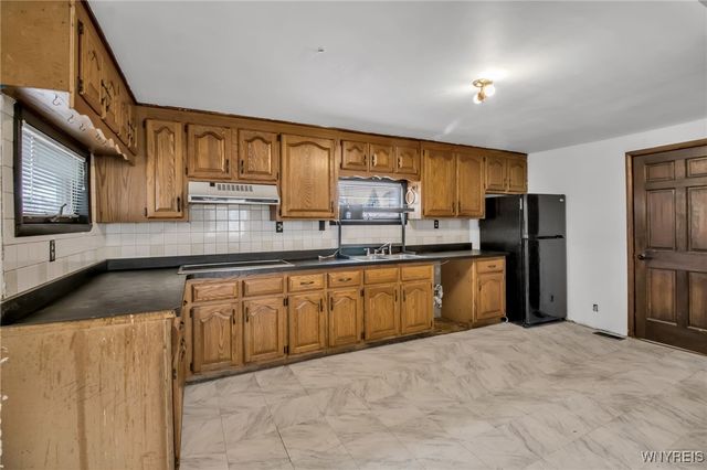 2736 Main Street, Newfane, NY 14108