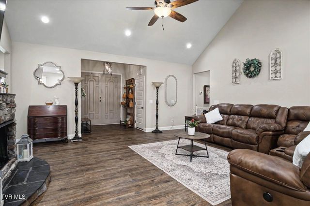 1228 Downing Place, Kingsport, TN 37660