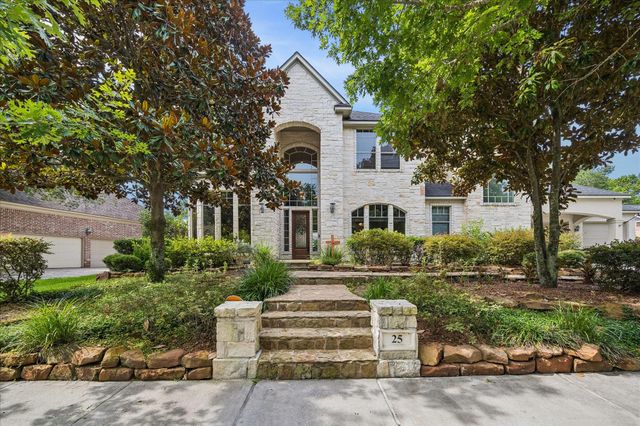 25 Club Oak Court, Kingwood, TX 77339